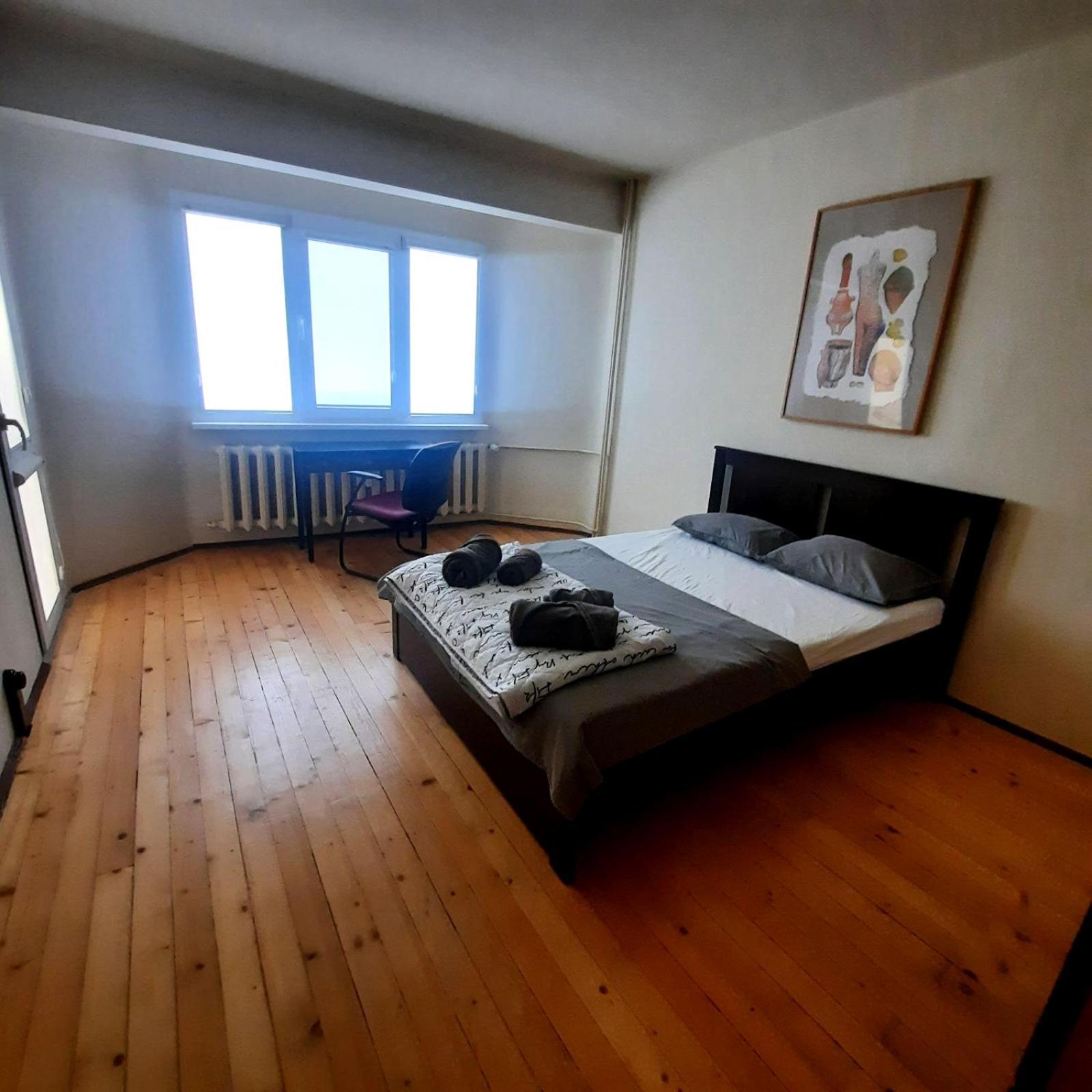 Spacious 3 Bedroom Apartment, Close To Metro Station صوفيا المظهر الخارجي الصورة