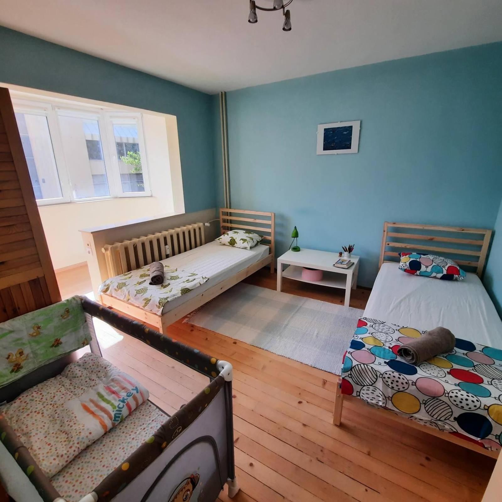 Spacious 3 Bedroom Apartment, Close To Metro Station صوفيا المظهر الخارجي الصورة