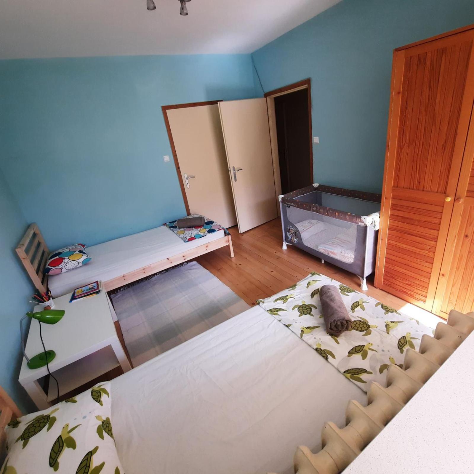 Spacious 3 Bedroom Apartment, Close To Metro Station صوفيا المظهر الخارجي الصورة
